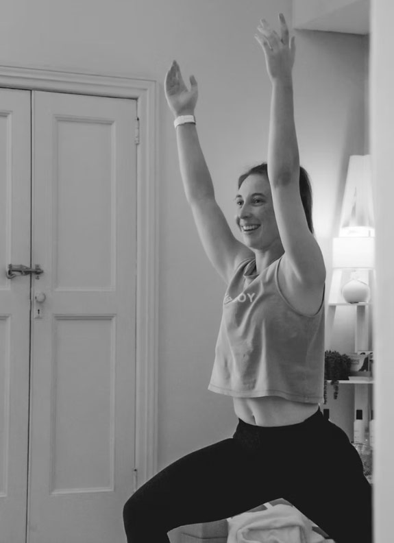 Yogafix_Yoga-pilates-Instructor-mackay-caity